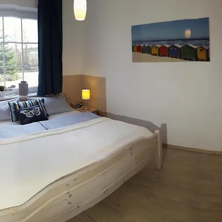 Baltic Sea Modern Retreat